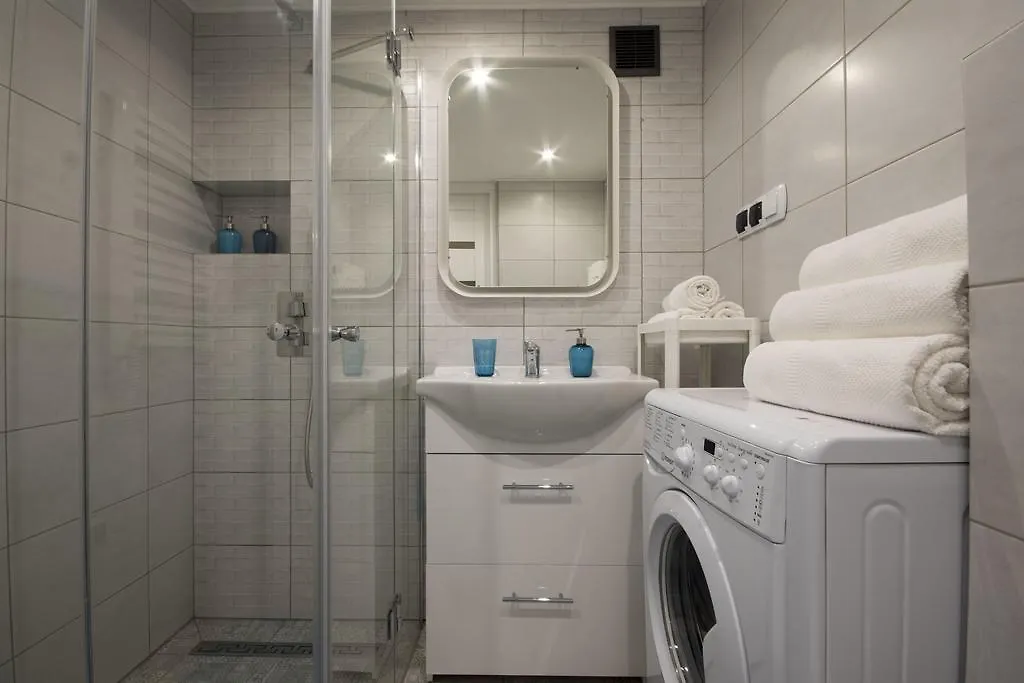 Loft Apartment 크라쿠프 0*,  폴란드